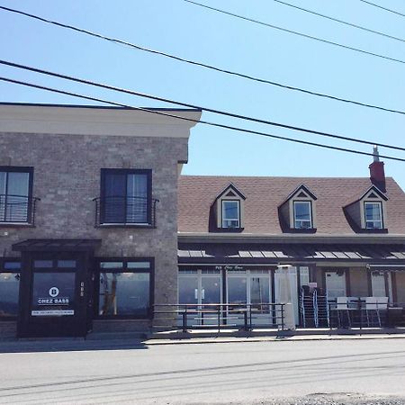 Le Littoral Bistro Gourmand Et Auberge Sainte Anne des Monts Exterior photo