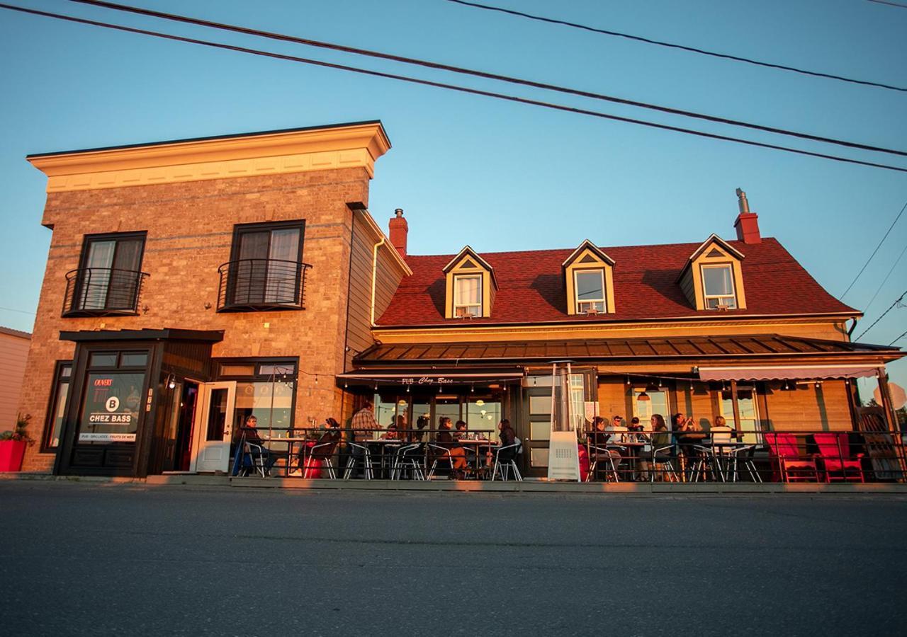 Le Littoral Bistro Gourmand Et Auberge Sainte Anne des Monts Exterior photo